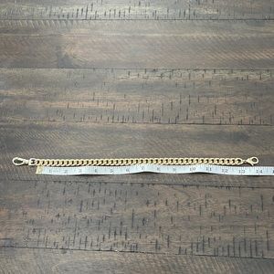 Bandolier single gold chain